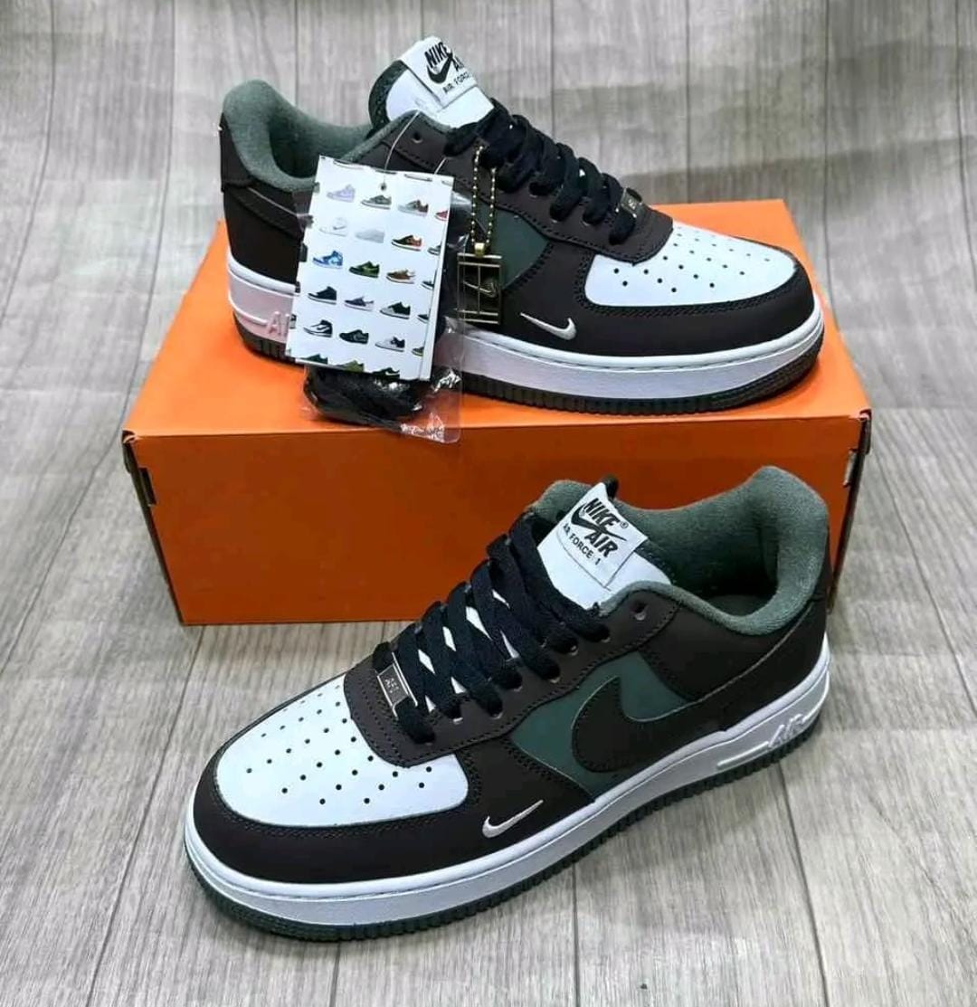 🔥 (on offer) Air Force 1 Customized Black Green & White  , with a fashionable, Classy fit. Best shop for Jordans, Airforce, SNEAKERS. Airfoce 1 customized