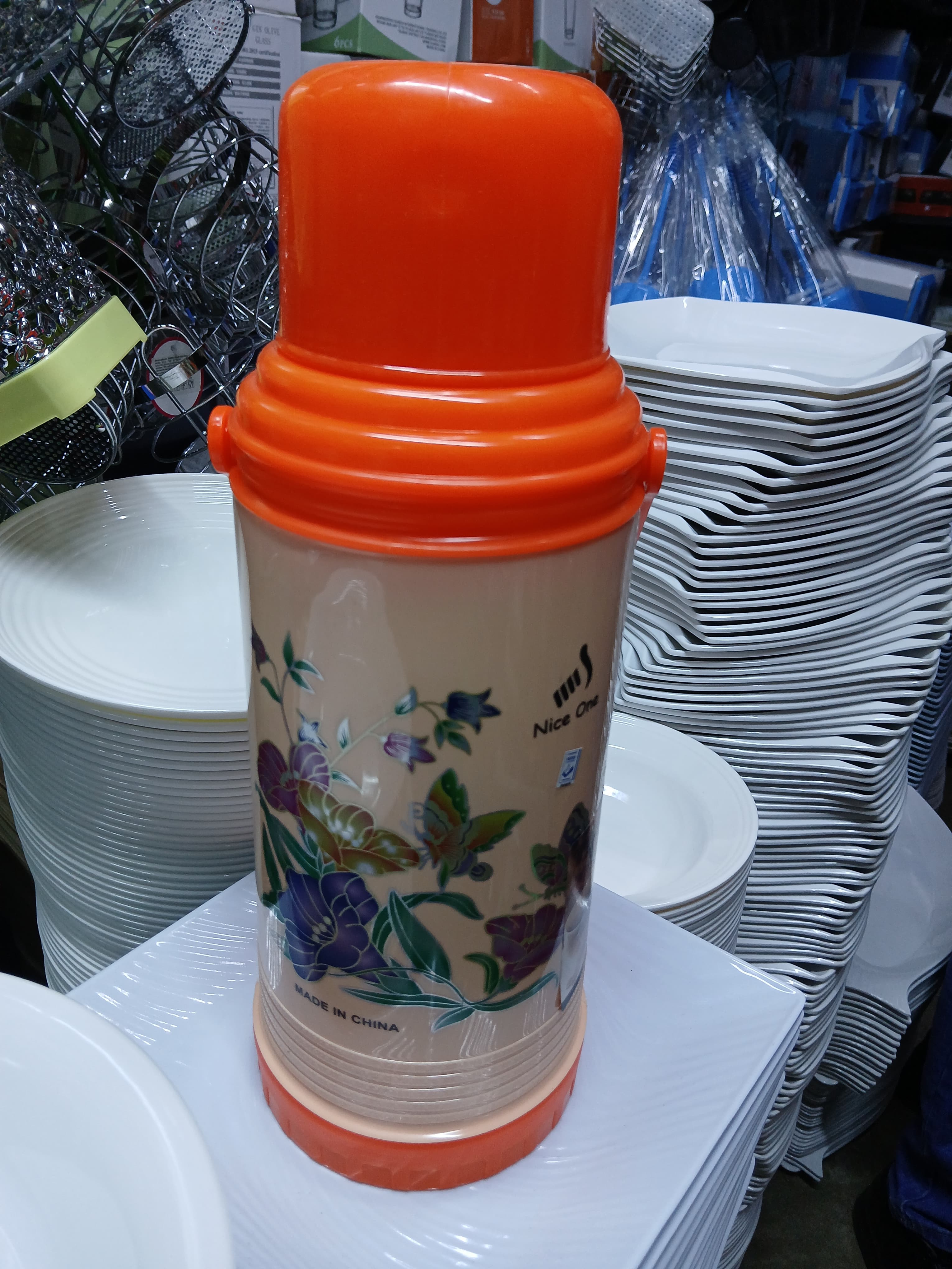 🍒😅EXCLUSIVE DISCOUNTS 🔥🍊Nice One Vacuum Flask Termo 1.8 litres.Keeps Drinks Hot/Cold
Capacity 1.8 Litres
Durable
Easy to clean
Shock Proof Body