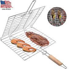Stainless Steel BBQ Fish Meat Net Barbecue Grill Mesh Wire.Made of stainless steel material, easy cleaning and durable. Suitable for roasted leek and small yellow croaker and so on. Comfortable handle