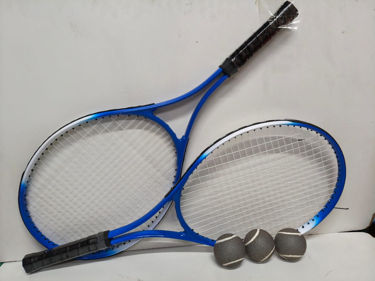 Tennis Set 2 Rackets , 3 Balls Outdoor Complete Play Set
