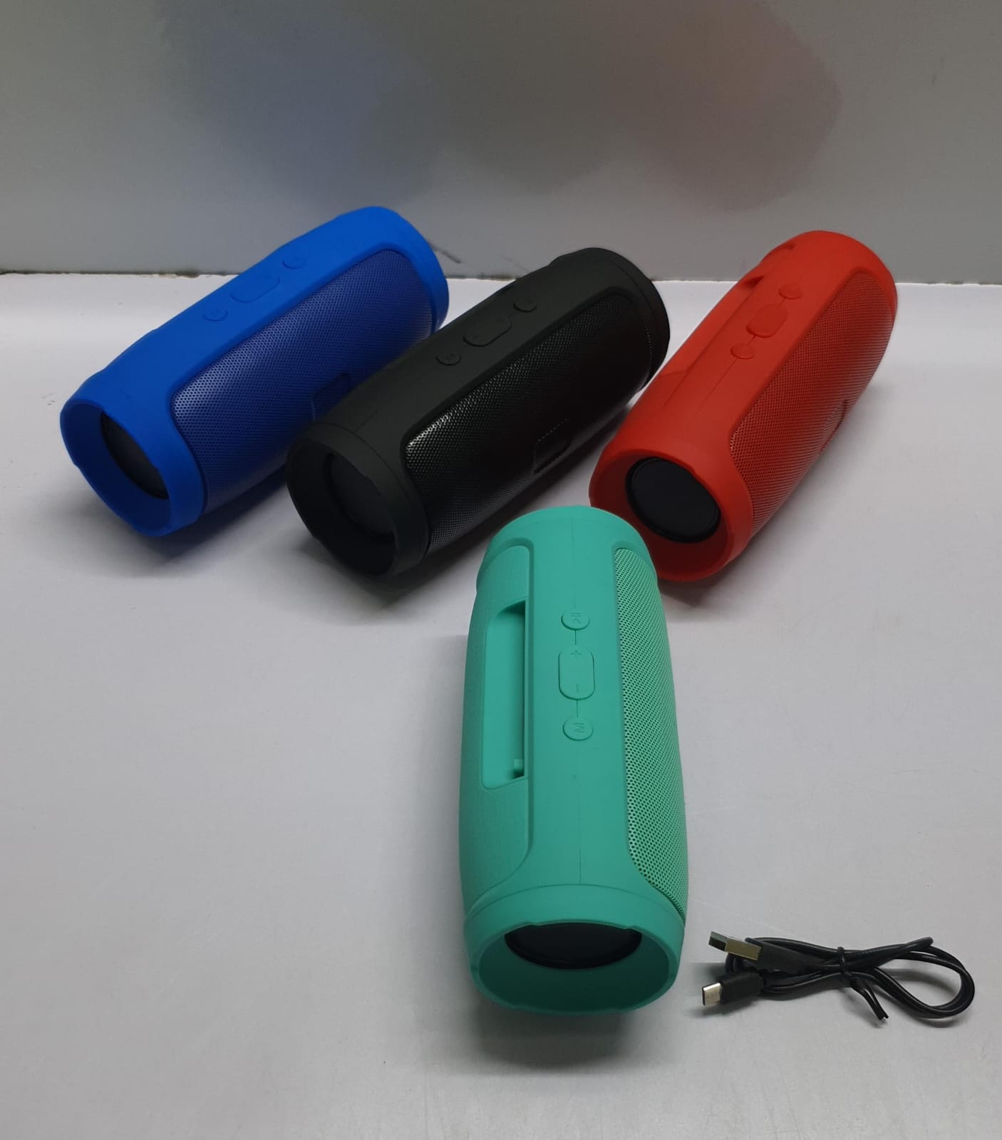 New arrival 🫑🪷🍇Bluetooth Speaker Charge Mini 3 Wireless Mobile, Powerful. ✅ 4 built-in speakers ✅ Ergonomic design ✅ Built-in memory reader ✅ Built-in USB port has a flash drive ✅ Strong case ✅ Blu