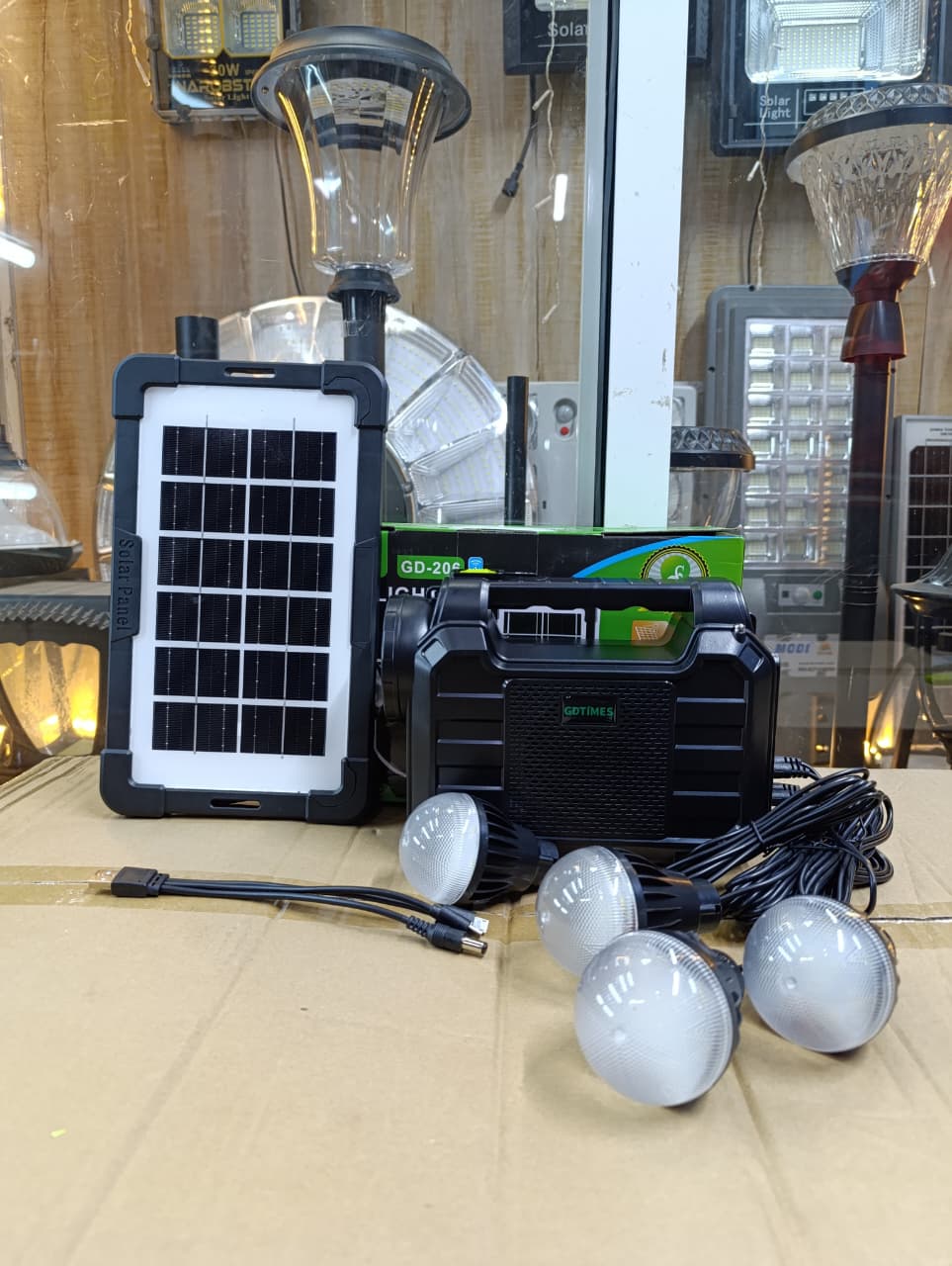 🦋GDTIMES GD-206 Solar Lighting System Kit with Radio & Bluetooth Speaker – Solar Panel + 4 LED Bulbs + USB Charging🎇Built-in FM Radio + Bluetooth Speaker (music & entertainment)
Portable design with