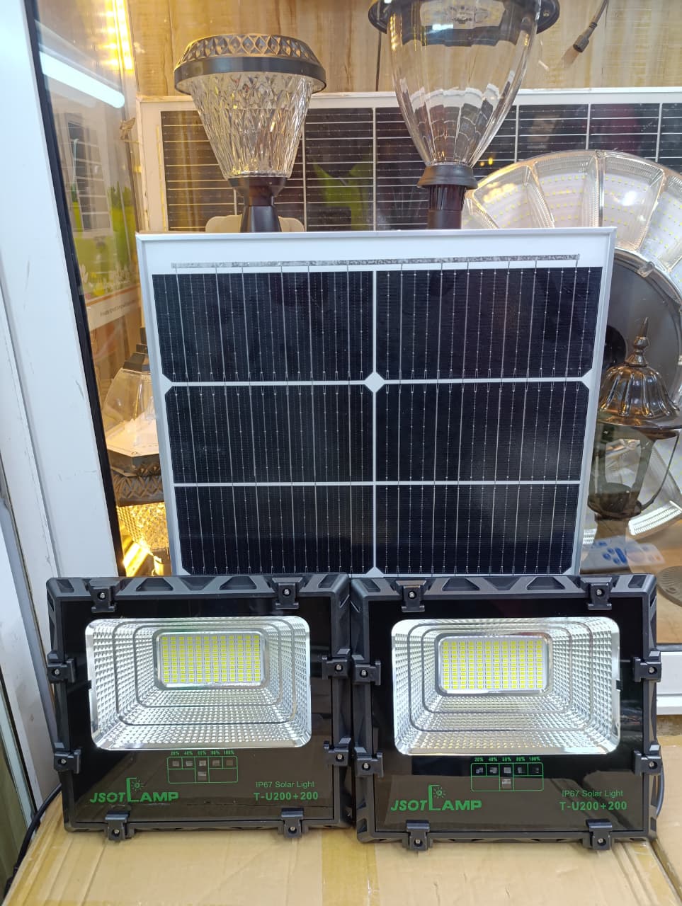 Energy Save & Long Working Time: 🎇2in1 200W+200W Solar Floodlights 🎇Our new solar flood light has super-bright LEDs which can provide enough brightness for door, parking lots, hallway, patio, Sidewa
