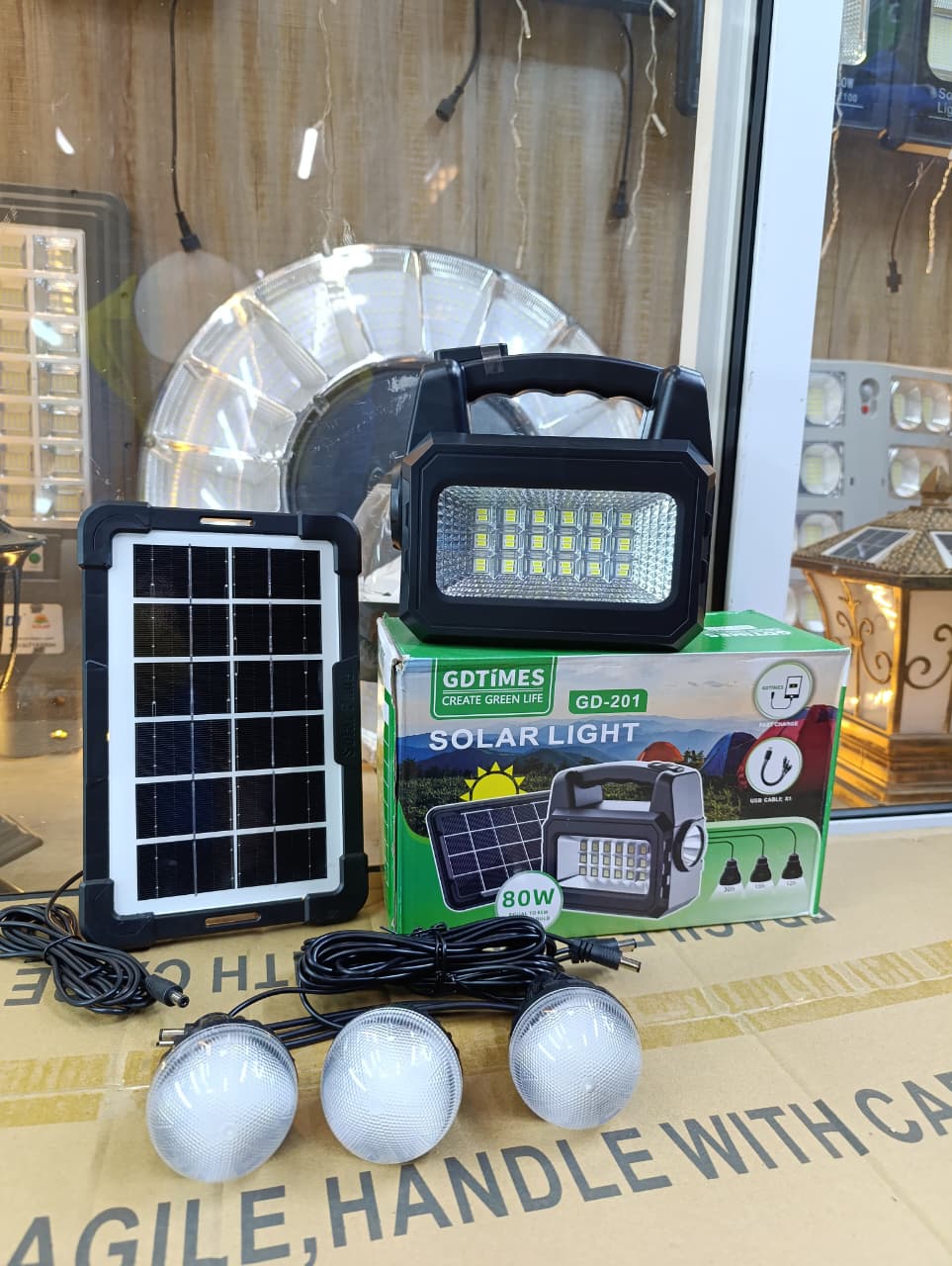 JS-201 Solar Lighting System Kit with 3Led Bulbs,Usb Cable for Mobile Charging,Torch,Side Light and Solar Panel😶‍🌫️Brighter than ever multi-function mini solar home lighting system
Solar panel 9V 3W