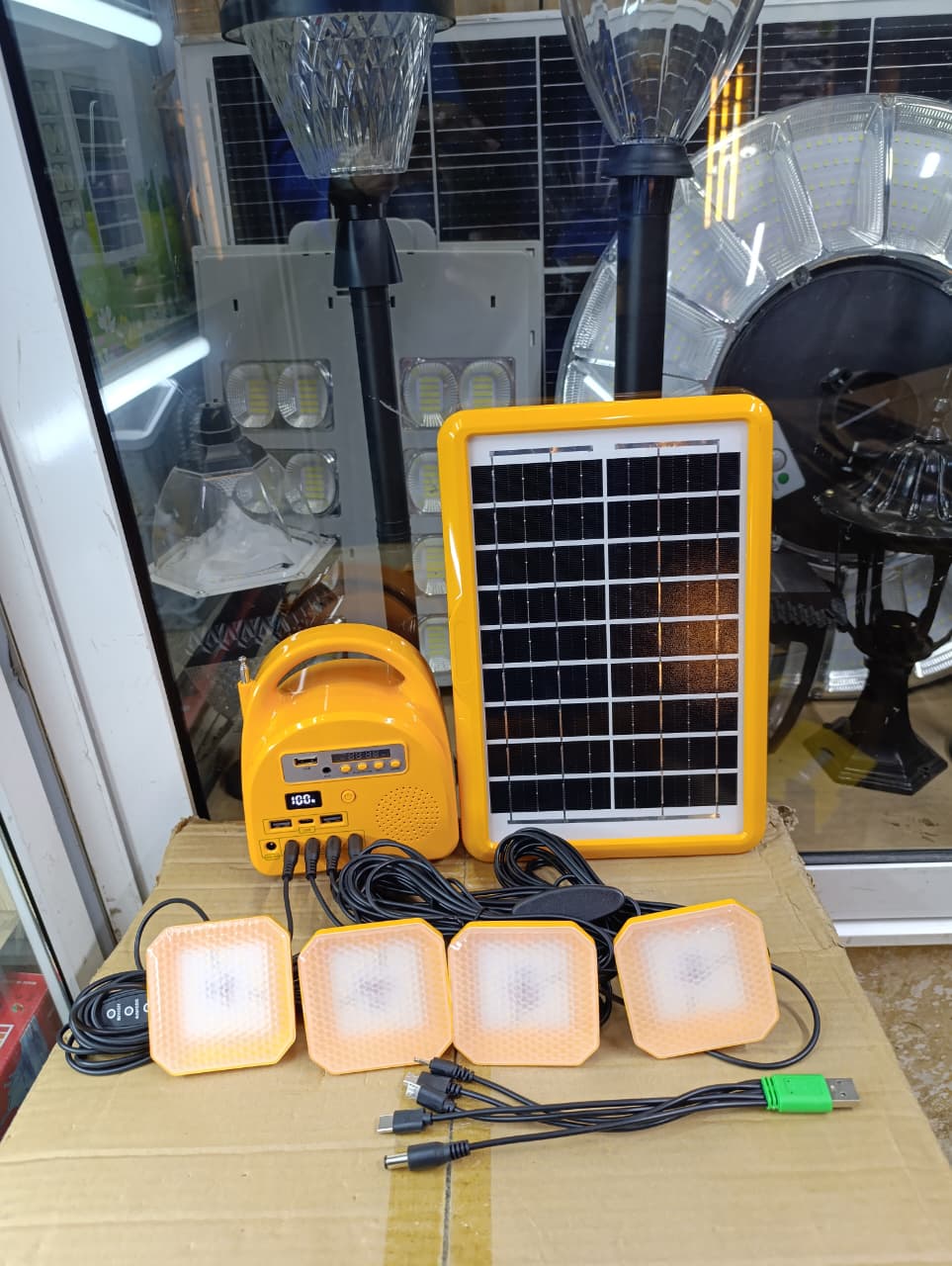 🎇All-in-one Solar home Lighting System kit with 4 bright LED Lights, FM/MP3 speaker, USB phone charging and portable Power Station🎇Bring dependable, affordable light anywhere with this portable Sola