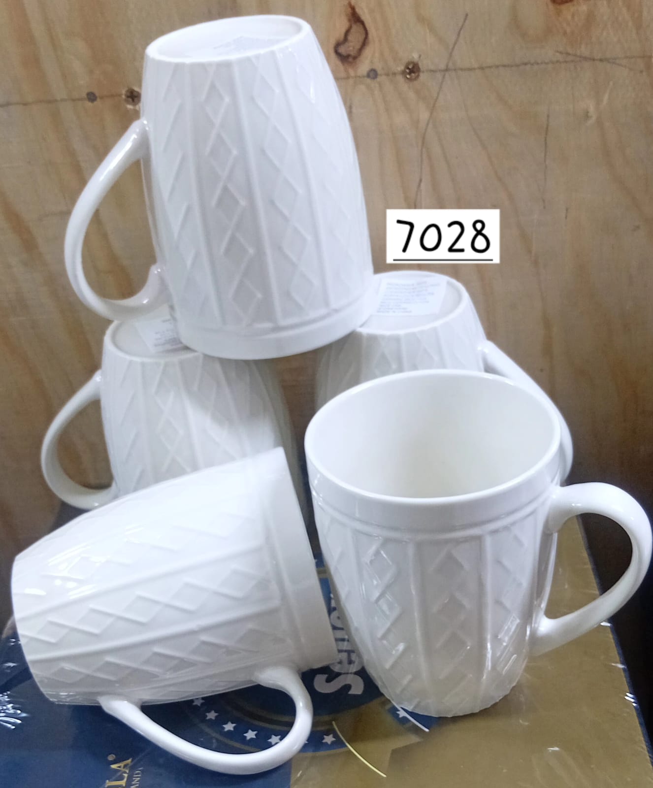 6PC SUNDABESTS A set of ceramic mugs☀️Strong ceramic mugs in big value pack of 6 provide insulation to keep drinks warmer for longer
Made with thick comfortable grip ergonomic handles
Quality Chip res