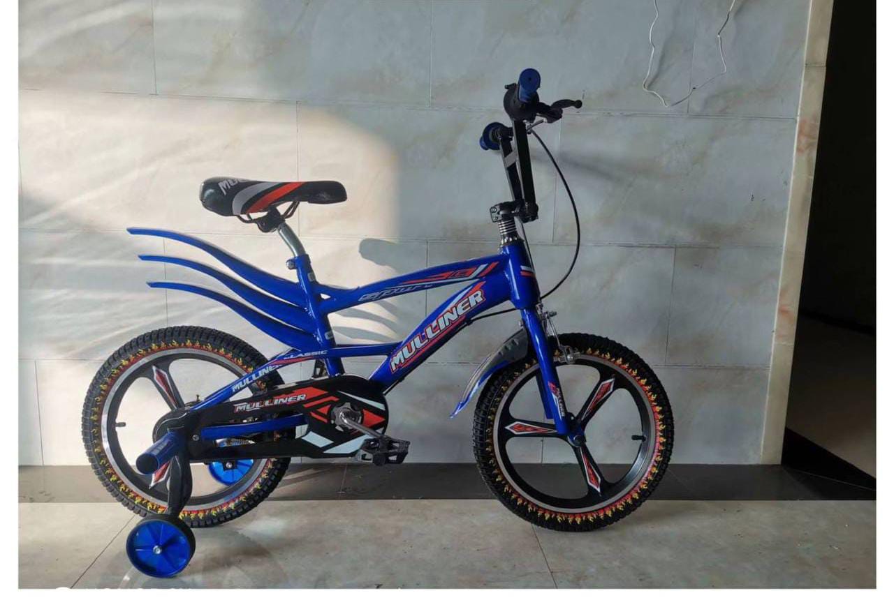 Kids’ Size 16 Bicycle – Ready for Big Adventures! 🌟
Let your little rider roll with confidence on this awesome Size 16 Kids’ Bicycle — the perfect first “big kid” bike! Designed for comfort, safety,