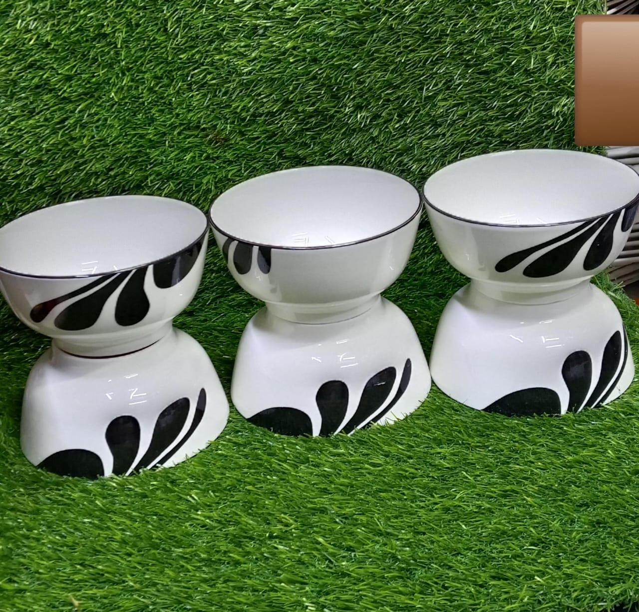 6PCS WHITE BLACK BOWLS – Elegant 6-Piece Ceramic Bowl Set for Everyday Use, Dining, and Entertaining, Durable and Stylish Design