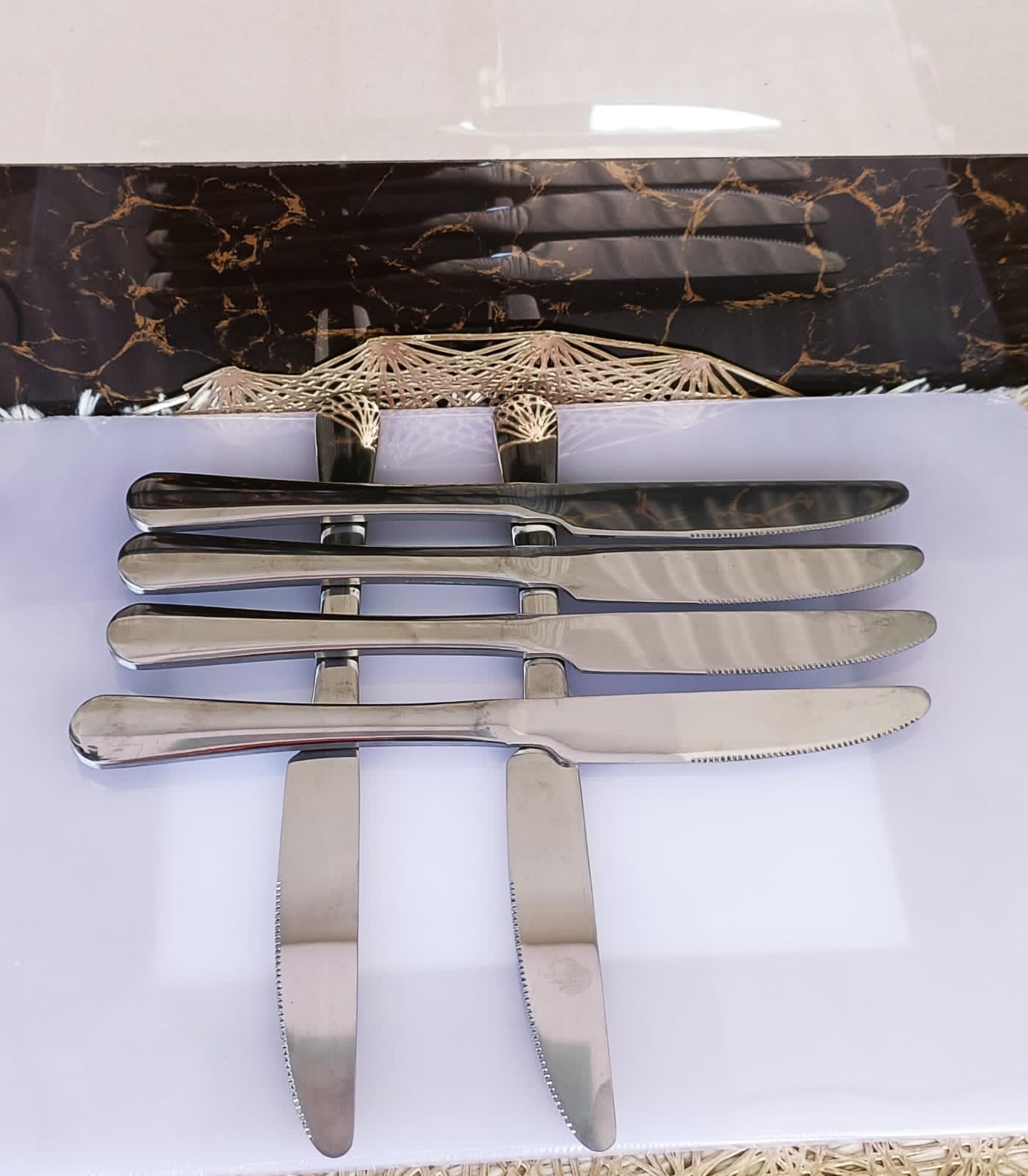 Heavy Gauge Stainless Steel Butter Knives – Set of 6 Durable, Rust-Resistant Table Knives for Smooth Spreading, Modern Design Ideal for Home, Restaurants, and Catering Use