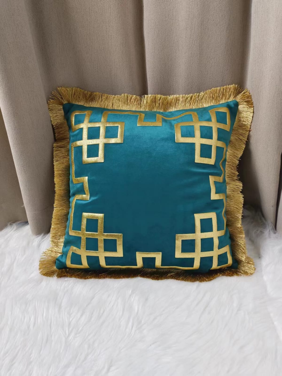 18 x 18 Inch Luxury European Home Decorative Pillow with Tassels Square Leather Geometric Chain Velvet Throw Pillow Cover Cushion Case for Sofa Bedroom Living Room Car, Gold edge