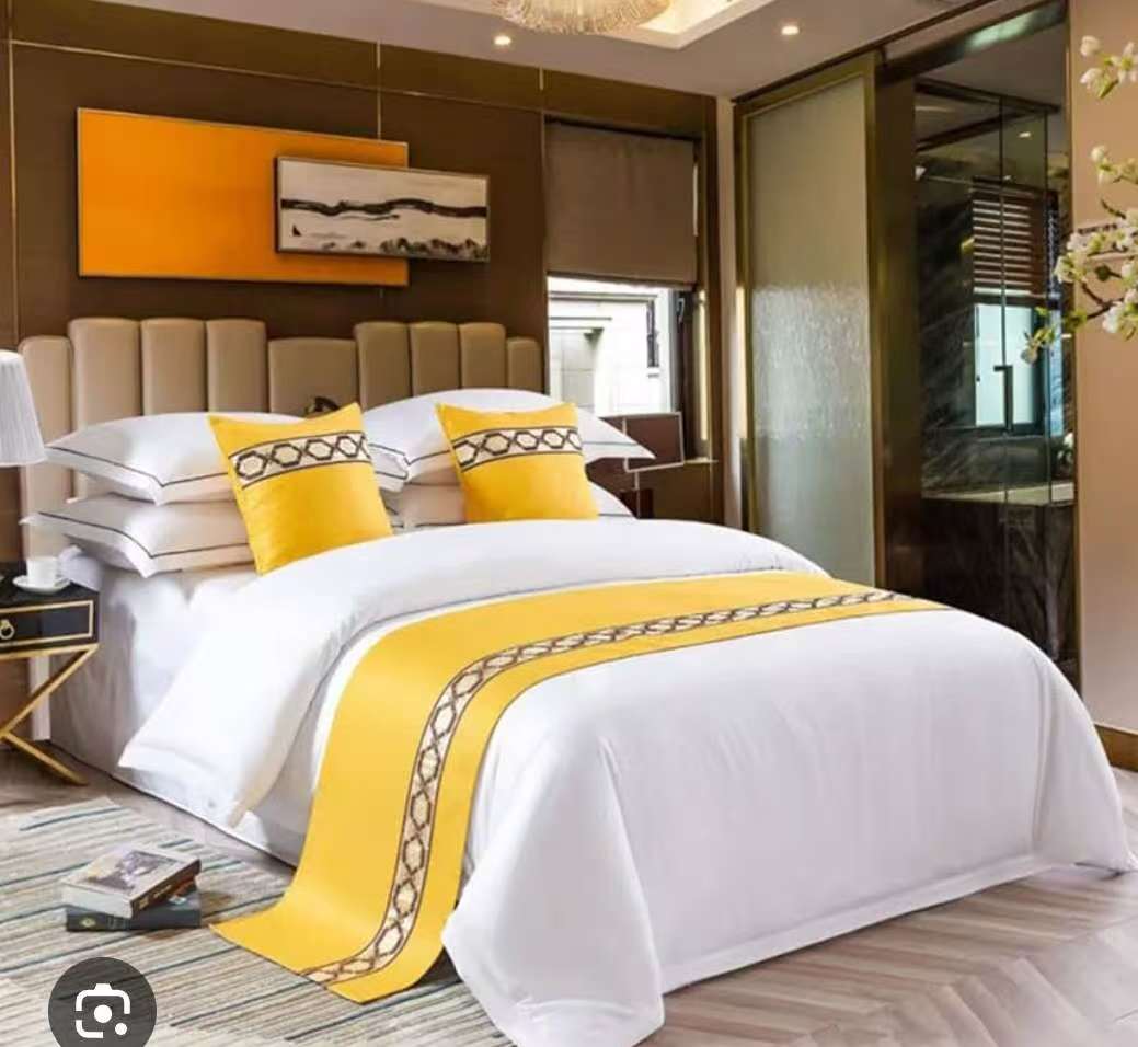Bed Runner Scarf, Luxurious Retro Modern Style Room Decor, Washable Soft Dustproof Bed Protector Scarves able Flag Picnic Blanket, for Bedroom Hotel Wedding Room