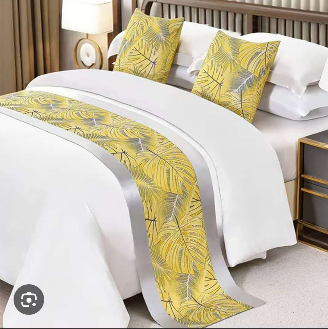 Bed Runner Scarf, Luxurious Retro Modern Style Room Decor, Washable Soft Dustproof Bed Protector Scarves able Flag Picnic Blanket, for Bedroom Hotel Wedding Room