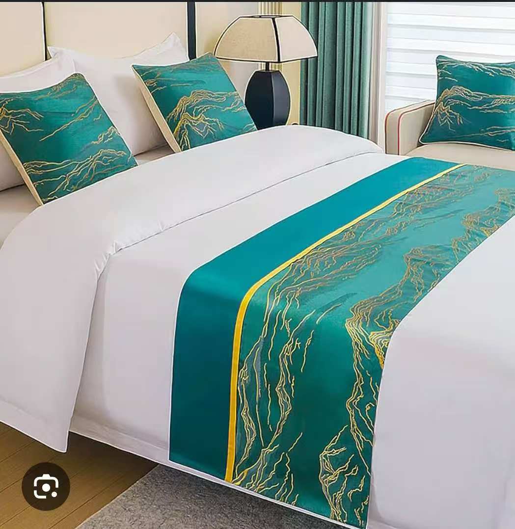 Bed Runner Scarf, Luxurious Retro Modern Style Room Decor, Washable Soft Dustproof Bed Protector Scarves able Flag Picnic Blanket, for Bedroom Hotel Wedding Room