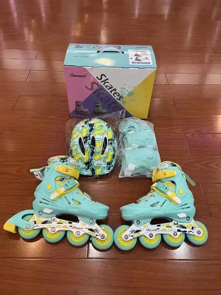 ✅️OFFER!! OFFER!! ✅️Full Set Kit Roller Speed Skating Shoes.Adjustable roller skates shoes Protective lining in the skate shoes. Comfortable