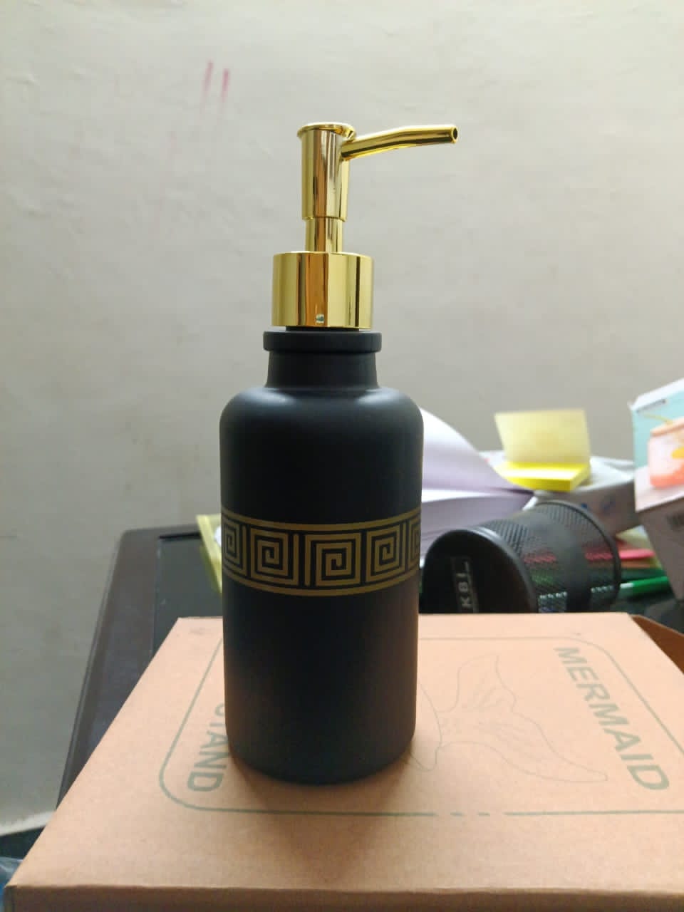 Ceramic glass 400ml single lotion soap dispenser with Finish Liquid Handwash Soap Dispenser with Pump for Bathroom | Handwash Dispenser for Kitchen | Bathroom Accessories                             .