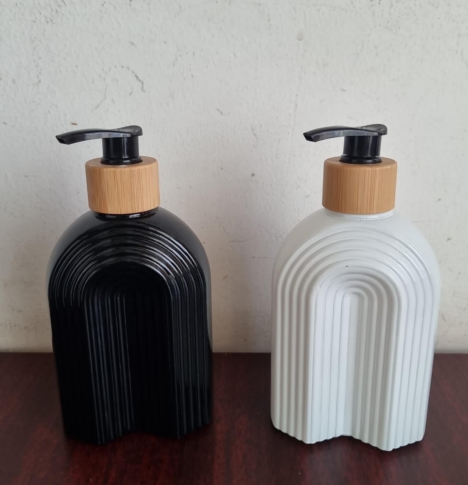 Ceramic glass 400ml single lotion soap dispenser with Finish Liquid Handwash Soap Dispenser with Pump for Bathroom | Handwash Dispenser for Kitchen | Bathroom Accessories                             .