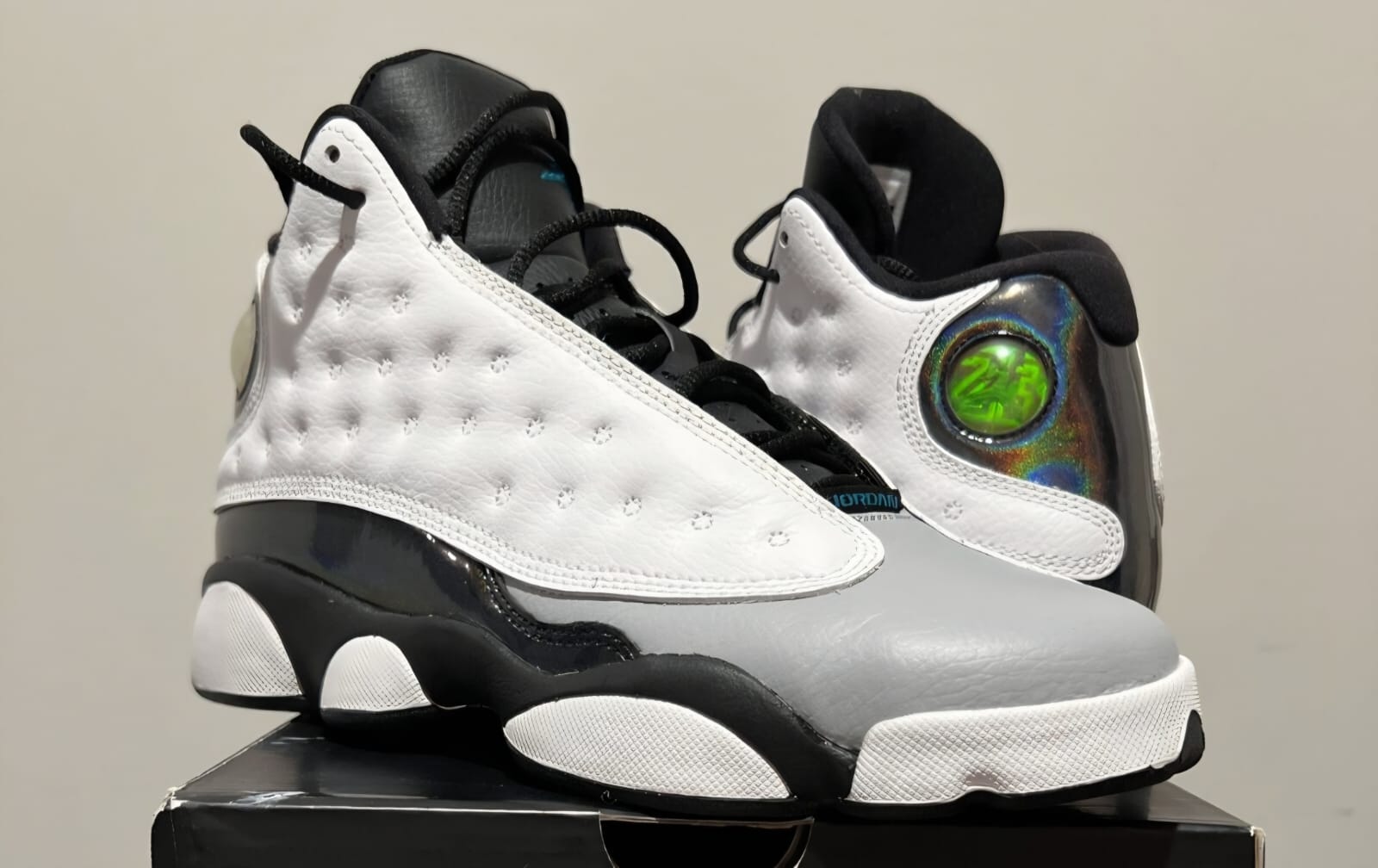 Air Jordan 13 Retro men's fashion shoes sneakers                                                                                                                                                       .
