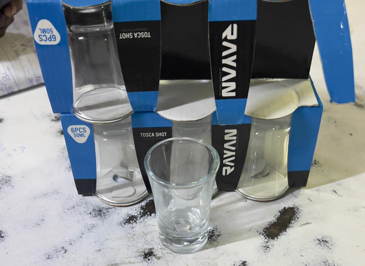 30mls 6pcs Tot Glasses Shot Glasses For Shots.Material: glass
Large Jigger Capacity: 30/60ml
good tool for measuring tails, brandy, xo and so on
Easy to use and clean