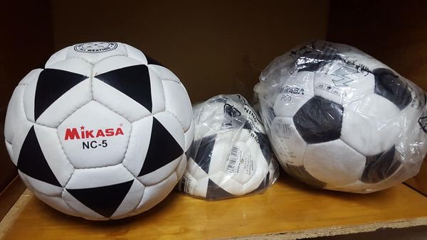 FIFA QUALITY ✅️Mikasa Match Ball For Football Synthetic Size 5.Size 5 Hand stitched Made of durable synthetic leather and is water proof
