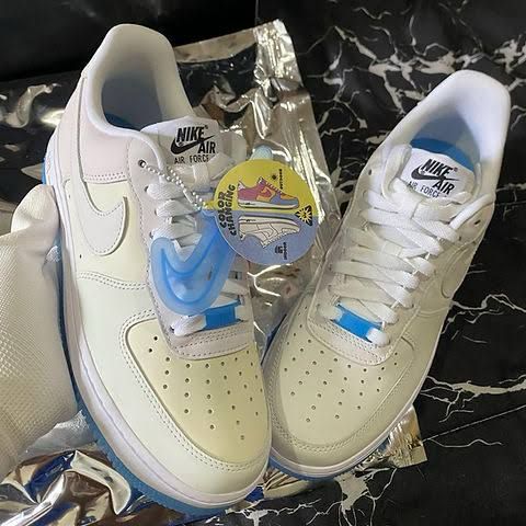 Original AIRFORCE 1 LX UV COLOR CHANGING Unisex Sneakers, Best Quality Fashion Men's Shoes/ Women's Shoes Unisex  Airforce 1 Sneakers