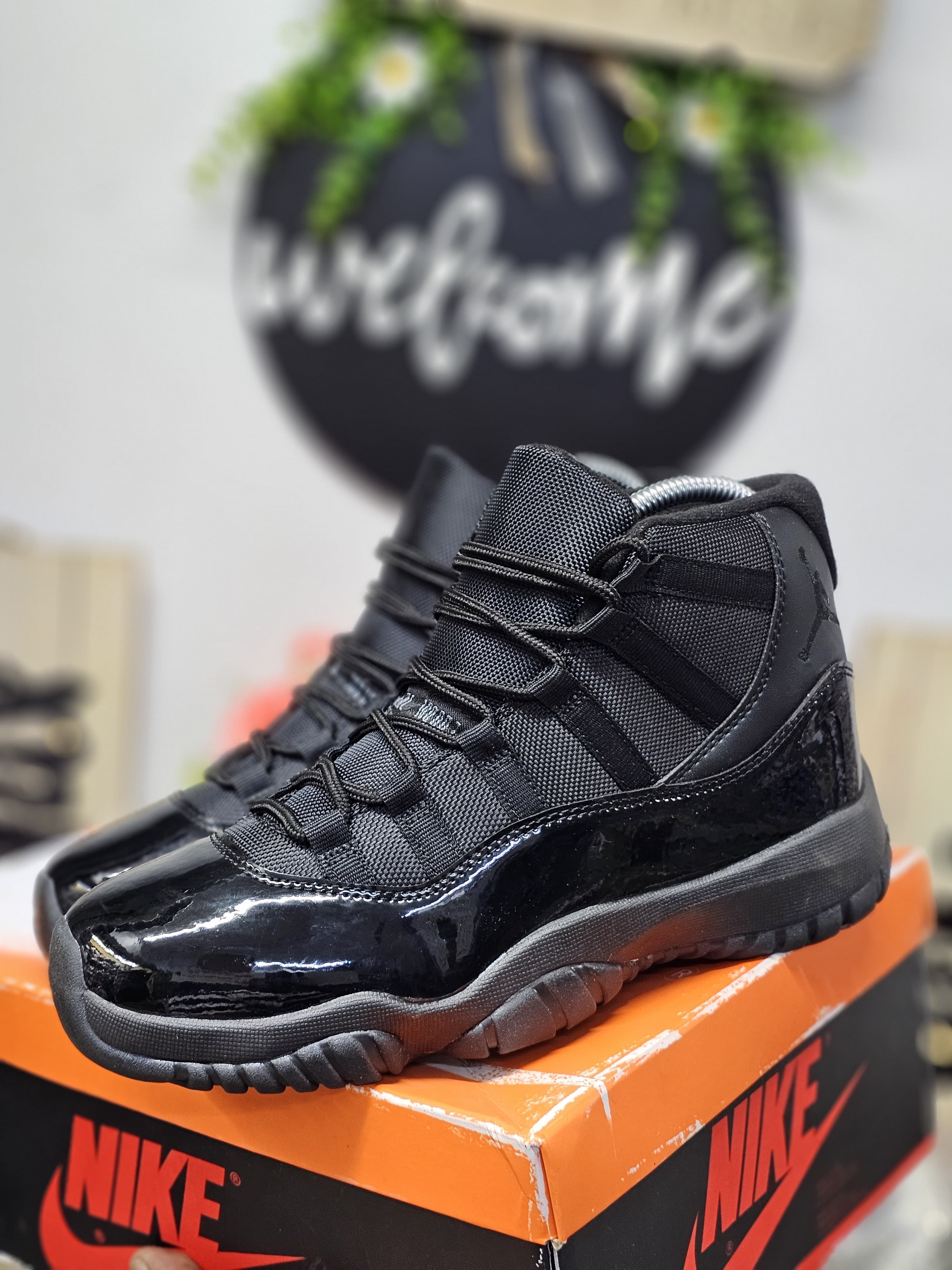 New Arrival Air Jordan 11 Unisex Sneakers, Best Quality Fashion Men's Shoes/ Women's Shoes Unisex  J11 Sneakers