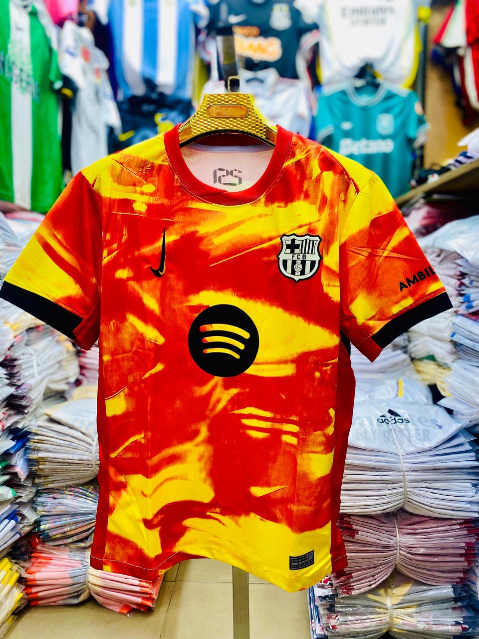 New Arrival/New Season Good Quality Authentic FC Barcelona 2025/2026 Lava Kit/Jersey – Fan Version.