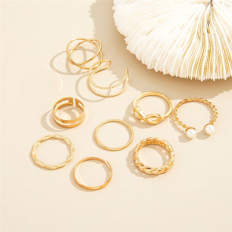 ZHJH 9PCS Ring Set Bohemian Style Inlaid Pearl Joint Ring 8-character Geometric Hollow Design Combination Ring Set Daily Wear Festival Set