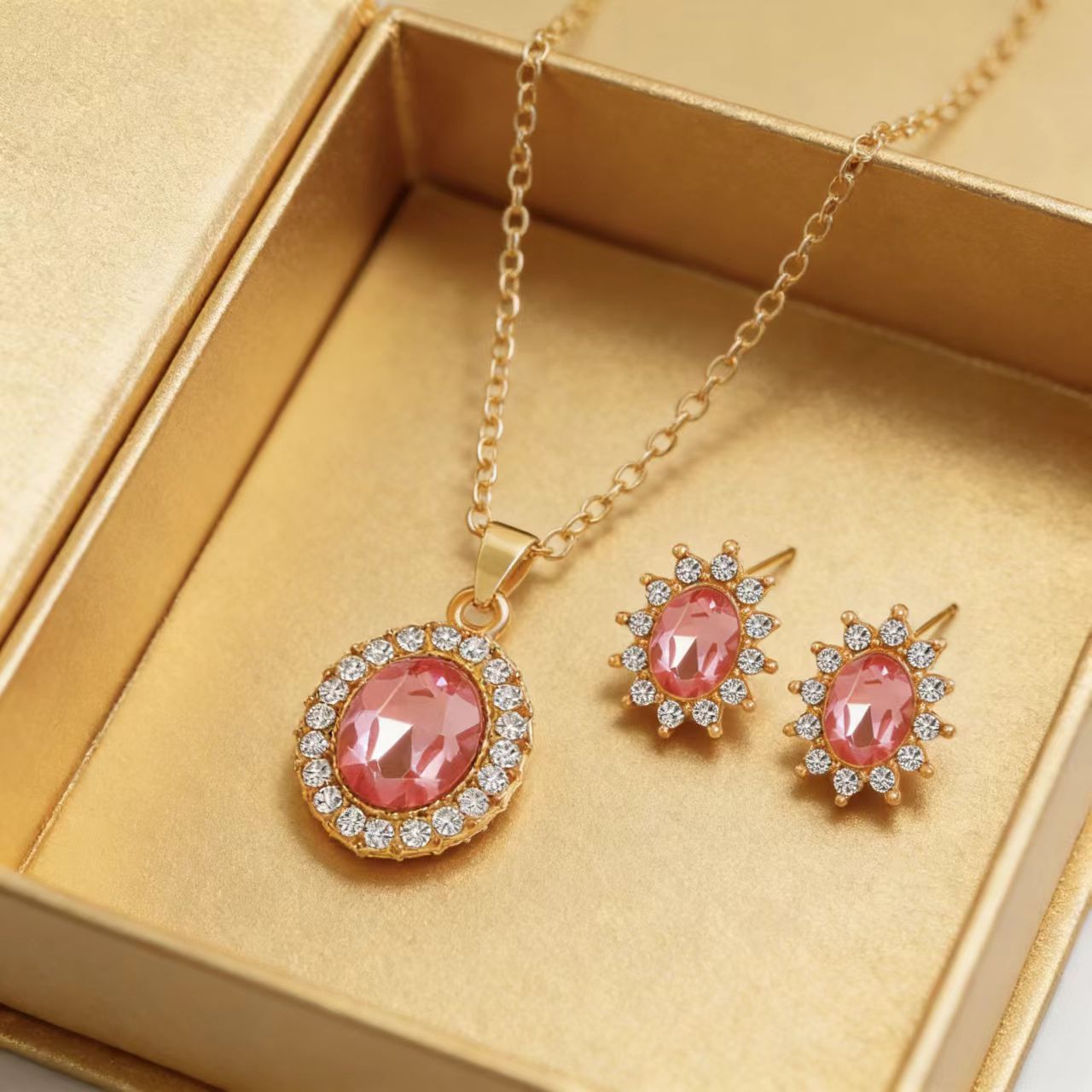 3PCS Women's Jewelry Set Pink Sun Crown Pendant Necklace Sun Crown Earrings Fashion Diamond Pendant Earrings Necklace Women's Daily Jewelry Gifts for Girlfriend