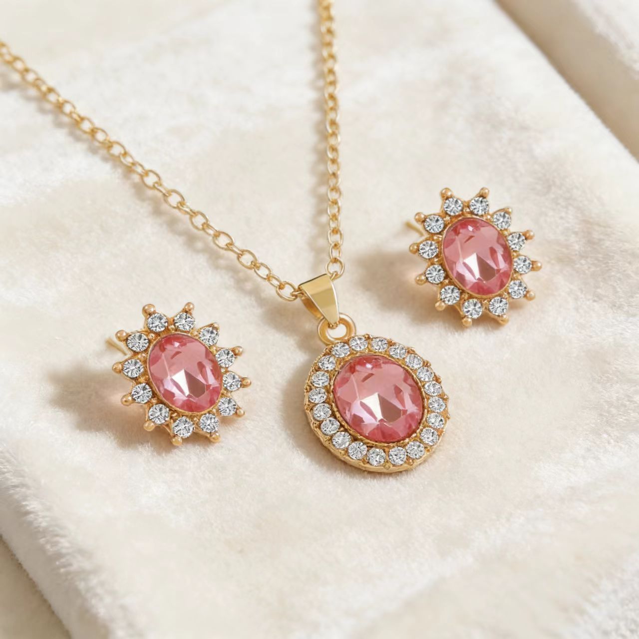 3PCS Women's Jewelry Set Pink Sun Crown Pendant Necklace Sun Crown Earrings Fashion Diamond Pendant Earrings Necklace Women's Daily Jewelry Gifts for Girlfriend