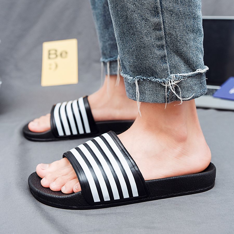 Men Slippers Summer Beach Shoes Fashion Flat PU Leather EVA Outdoor Indoor Slippers