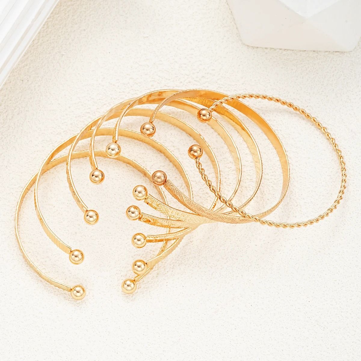 New 7 Pcs/Set Punk Gold Color Bracelets for Women Streetwear Goth Heart Prints Metal Design Open Bangle Fashion Jewelry Gifts