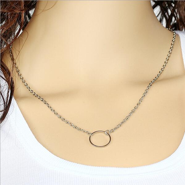 Small circle clavicle chain pendant women simple short everything necklace fashion sweet Japanese and South Korean edition accessories