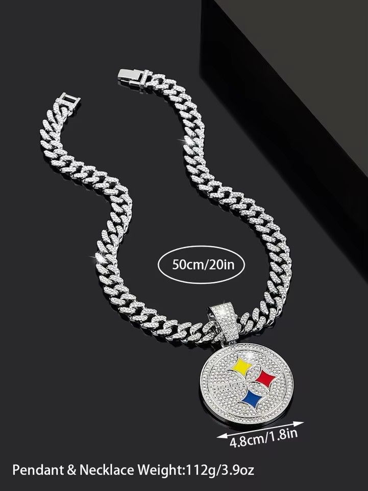 Summer Hip-Hop Zinc Alloy Rhinestone Decor Round Shaped Pendant Necklace Men's Necklace Jewelry Gift for a Stylish Look