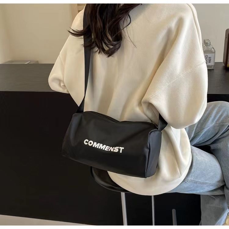 Sports toast bag crossbody bag niche senior sense letters shoulder bag nylon waterproof Fashion Letter Shoulder Bag Sports Tote Bag Women Bright Color Trendy Minimalist Men's Crossbody Bag