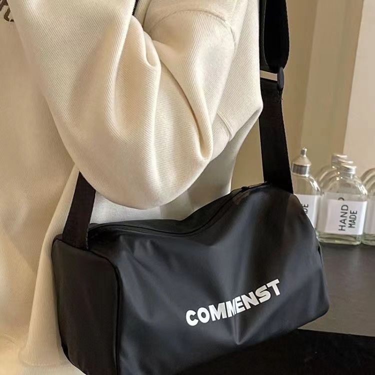Sports toast bag crossbody bag niche senior sense letters shoulder bag nylon waterproof Fashion Letter Shoulder Bag Sports Tote Bag Women Bright Color Trendy Minimalist Men's Crossbody Bag