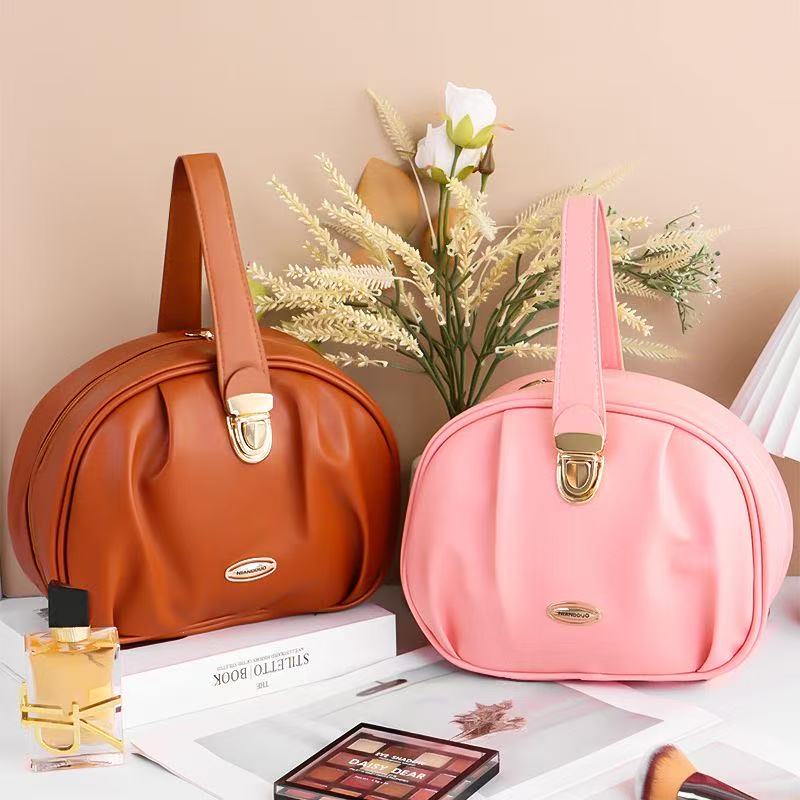 Fashion Makeup Storage Bag Travel Women PU Leather Shell Cosmetic Bag Handbag Portable Makeup Bag Lipstick Perfume Beauty Pouch