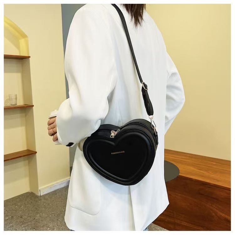 Hot Sale Heart Shape Crossbody Bags Solid Pu Leather Shoulder Bags Fashion Handbags Heart Shaped Candy Color Small Shoulde Sling Bag For Girl PU Leather Zipper Women Casual
