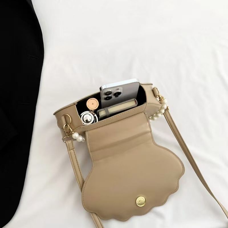 PU Leather Women Small Crossbody Shoulder Bags Shell Pearls Handbags Solid Color Lady Messenger Bag Trendy Cellphone Clutch Bag New Style Soft Polyester Versatile Bag