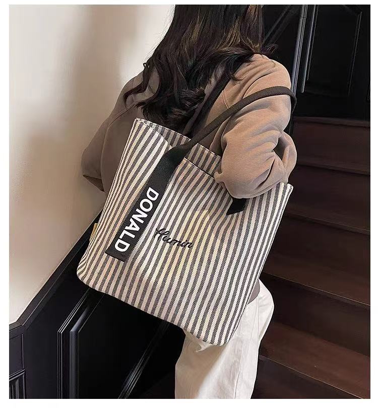 Designer Luxury Tote Bags for Women Famous Brand Handbags High Quality Shoulder Purse Elegant and Fashionable