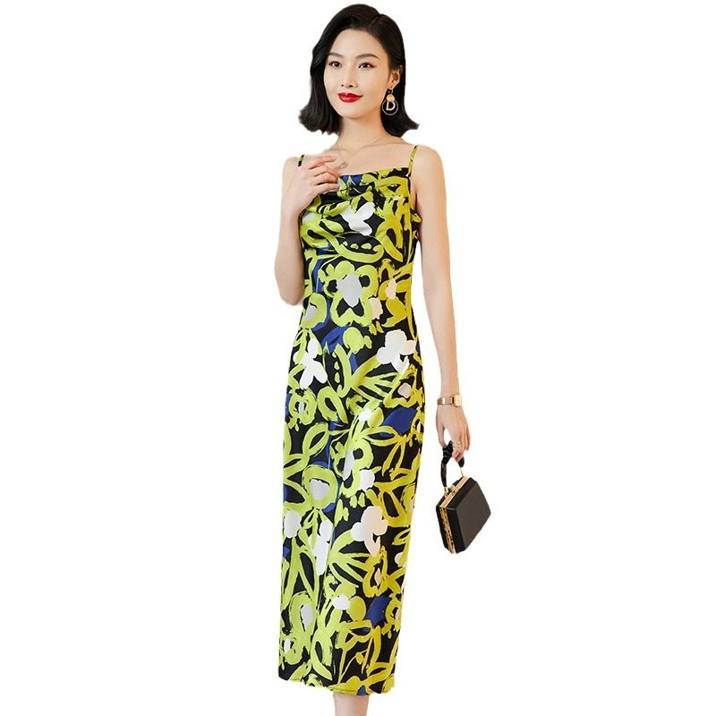 Women's Summer Chic Slim Fit V Neck Backless Lacing Dress Print Maxi Length Natural Waist Beach Style For Party And Club Vestido
