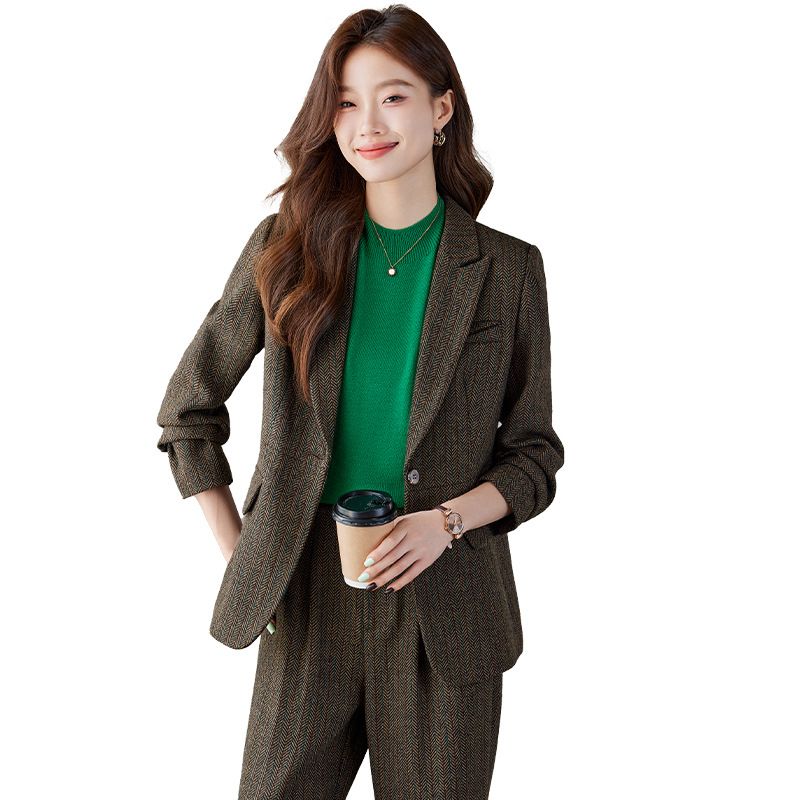 Wholesale slim fitting suits, women's office business sets, women's fashion customized women's clothing sets
