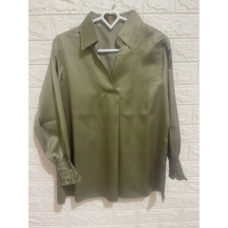 Autumn New Style V-Neck Plain Simple Temperament Blue Long-Sleeved Blouse Satin Fashion Casual Outer Wear Women's Blouse