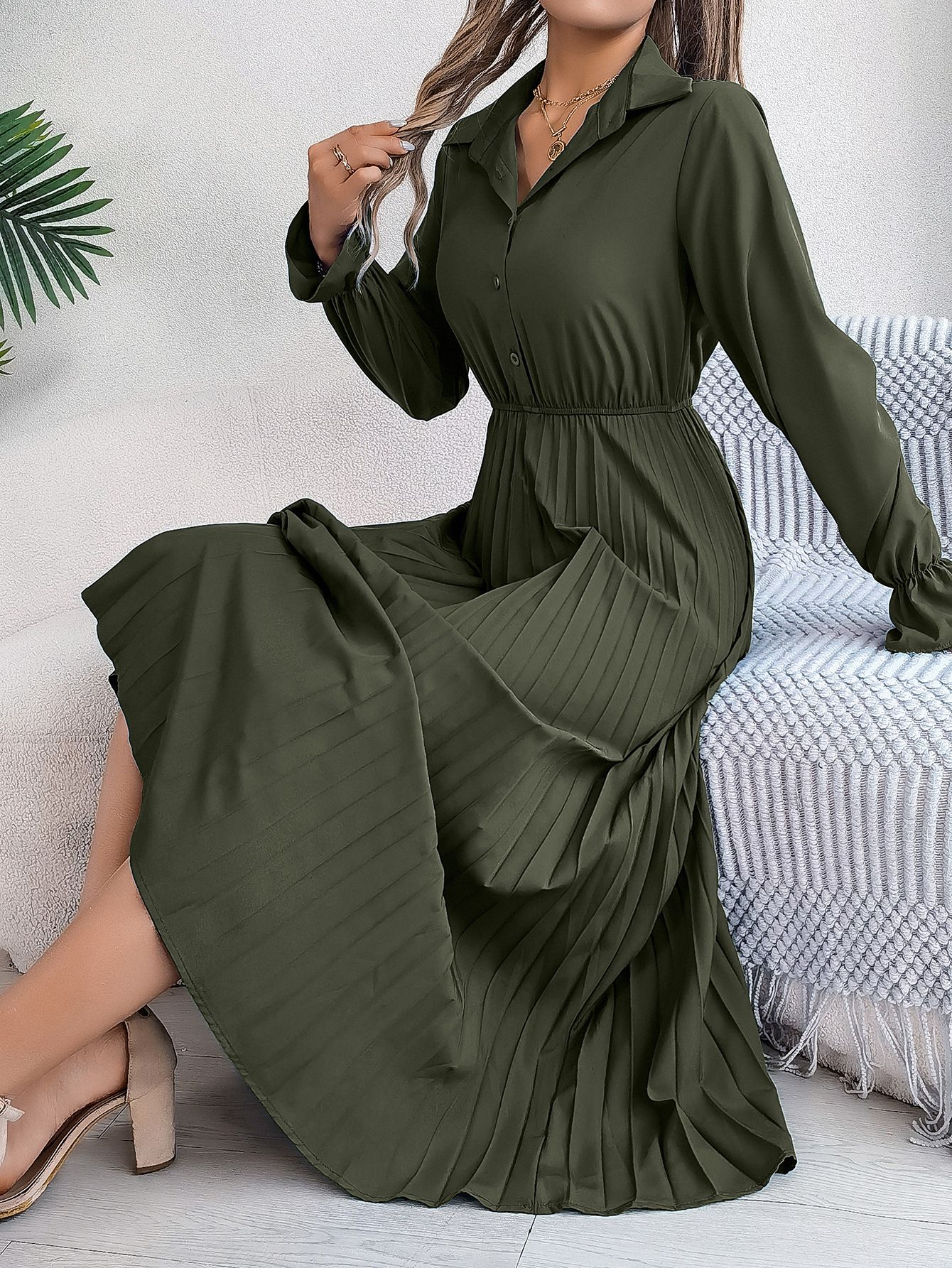 Fashion New Real Shot Of European And American Autumn And Winter Casual Lapel Button Long Sleeves Waist Pleated Long Skirt Indep