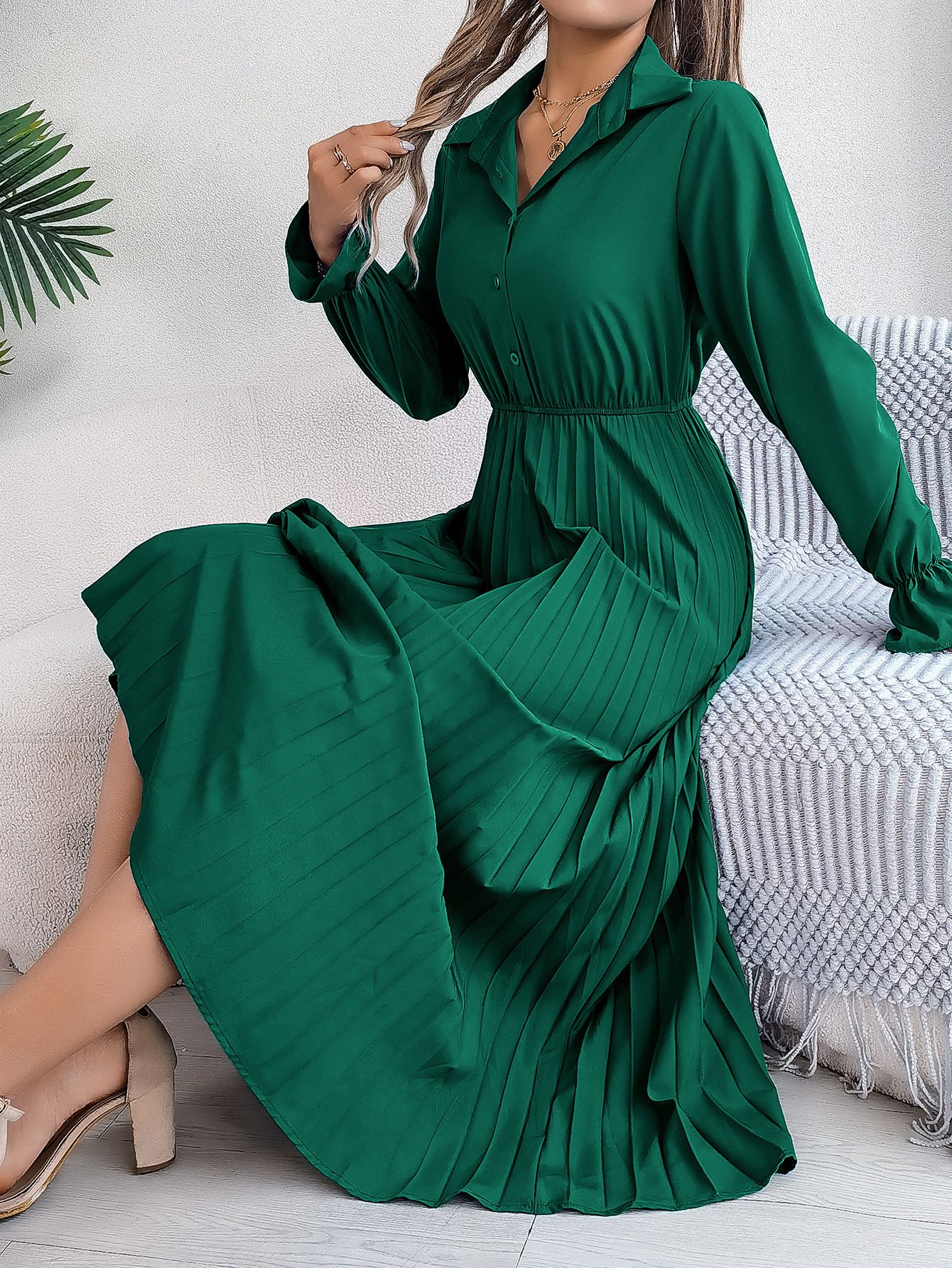 Fashion New Real Shot Of European And American Autumn And Winter Casual Lapel Button Long Sleeves Waist Pleated Long Skirt Indep