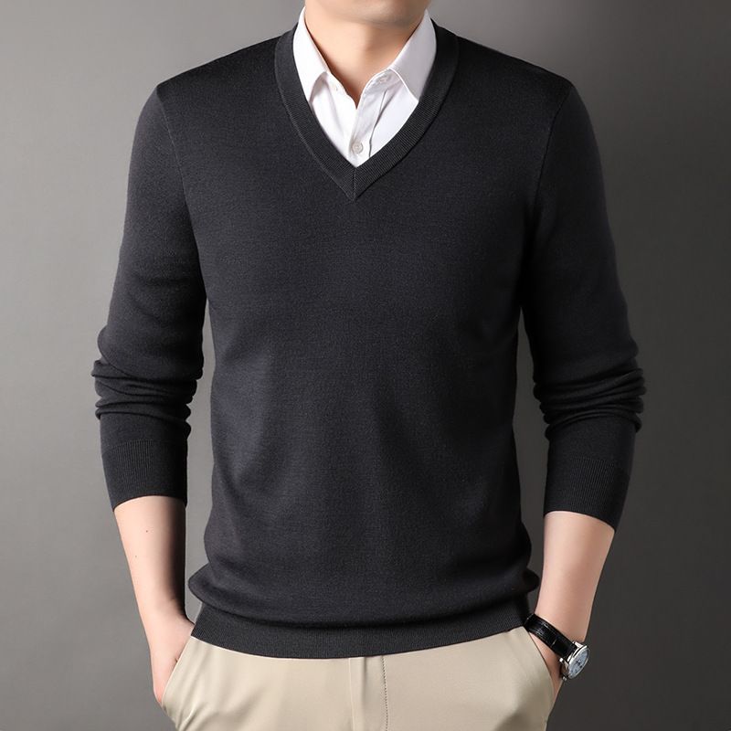 100%merino wool top dyed on cone. Knitted yarn, sweater yarn, jacquard yarn Sweaters