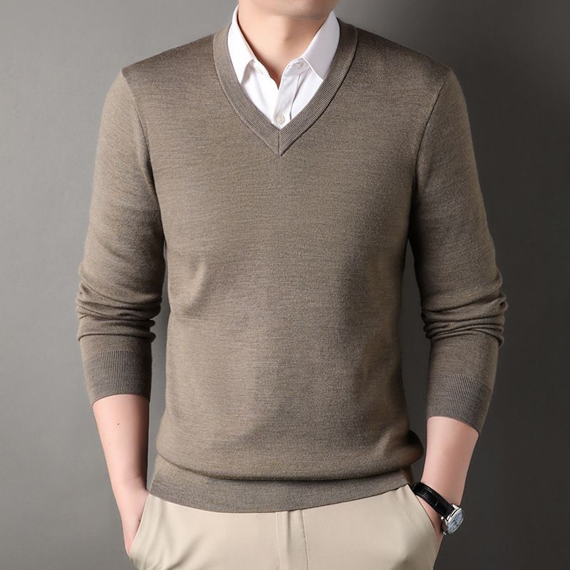 100%merino wool top dyed on cone. Knitted yarn, sweater yarn, jacquard yarn Sweaters