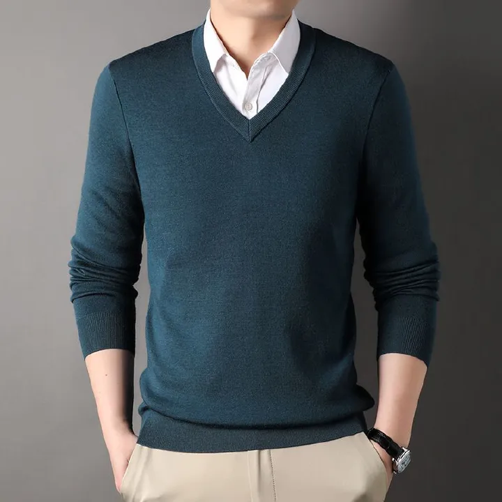 100%merino wool top dyed on cone. Knitted yarn, sweater yarn, jacquard yarn Sweaters