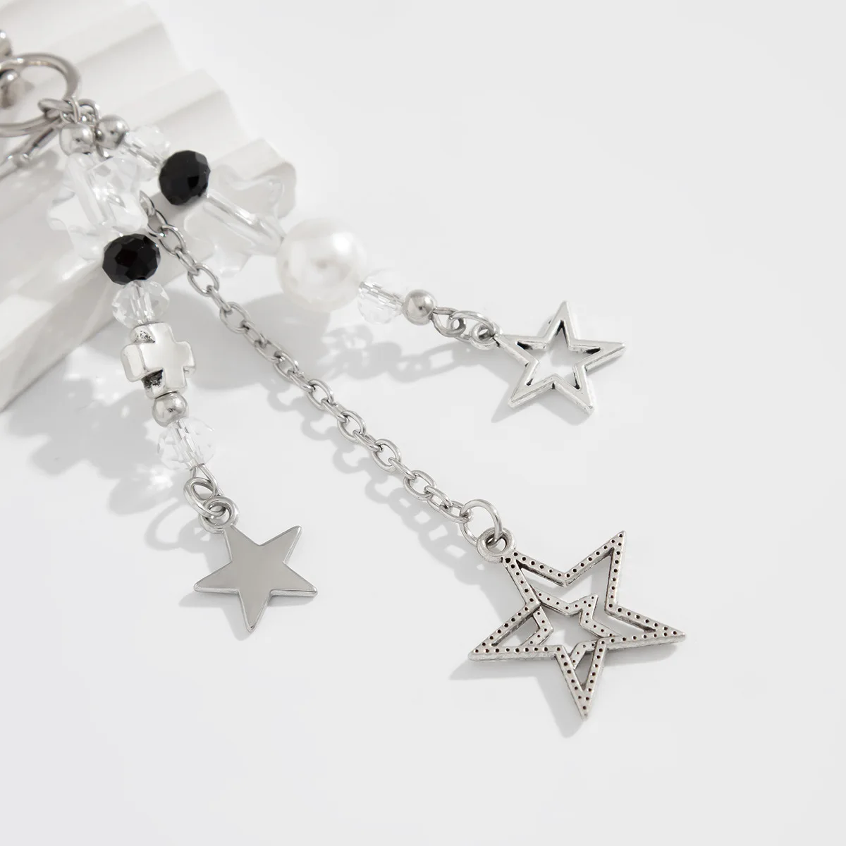 Y2K Fashion Flower Star Love Bow Strawberry Pendant Acrylic Keychain Student Women's Bag Backpack Pants Chain Accessories