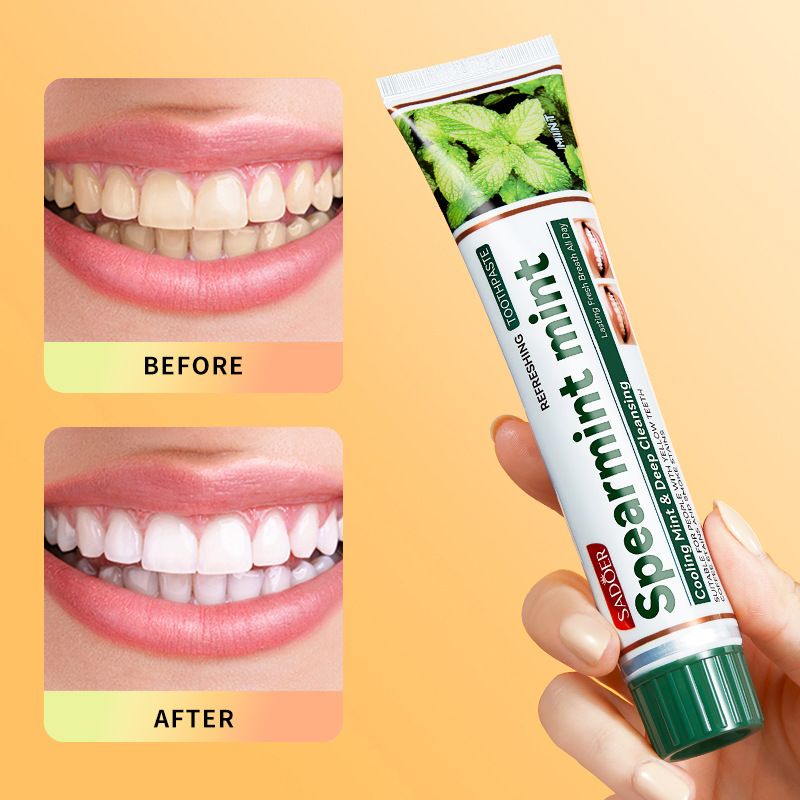 Refreshing Mint Antibacterial Toothpaste for Cleaning Teeth and Freshening the Mouth.