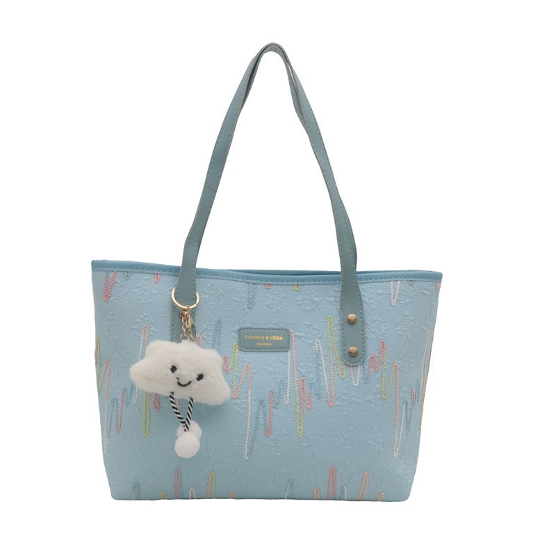 Trendy Large-Capacity Tote Bag for Women 2024 – Minimalist Design with Cute Pendant, Stylish Shoulder Bag for Work and Commute